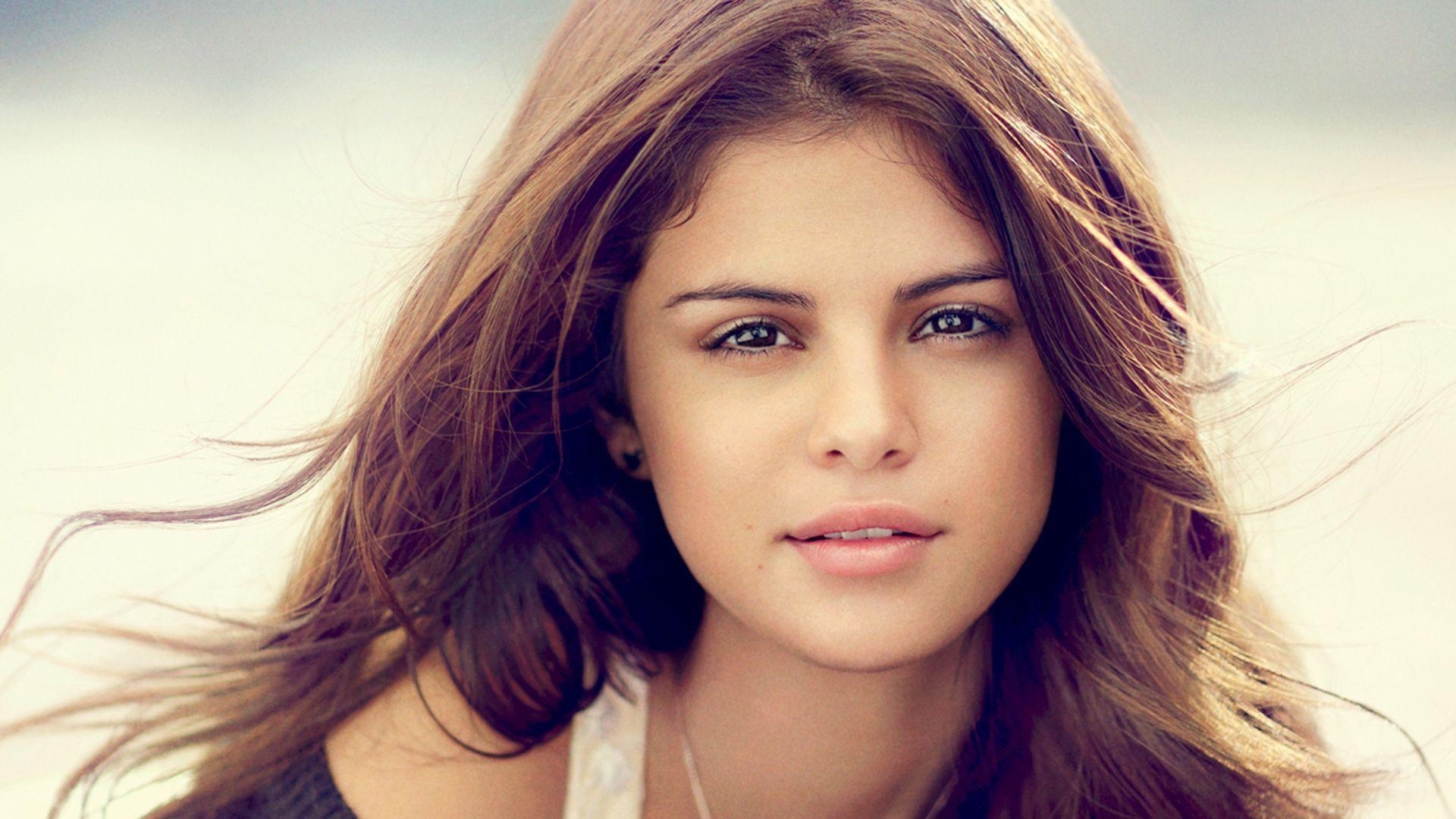 10 New Selena Gomez Hd Pics FULL HD 1080p For PC Background